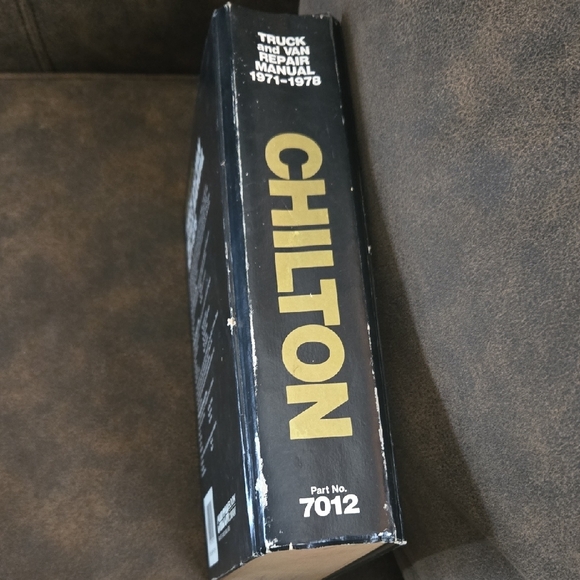 CHILTONS Truck & Van Repair Manual 1971-1978 Hardcover - Picture 3 of 4